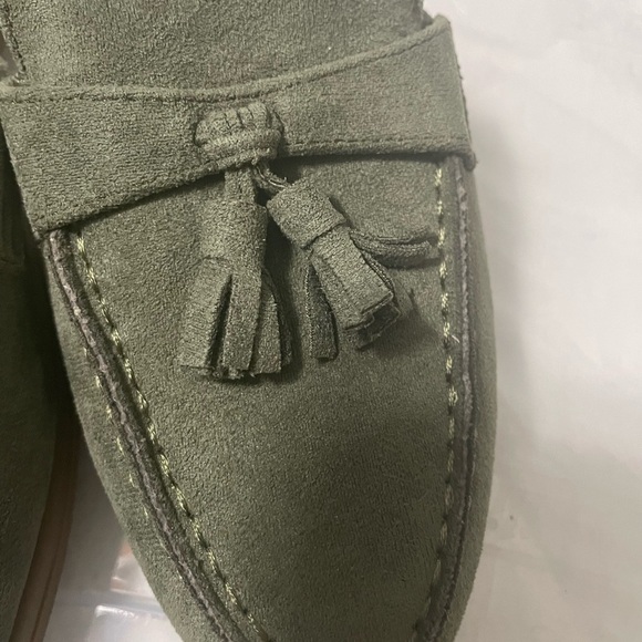 Beach by Matisse slip on loafers. Pretty mossy green color. New without tags. - Picture 2 of 12